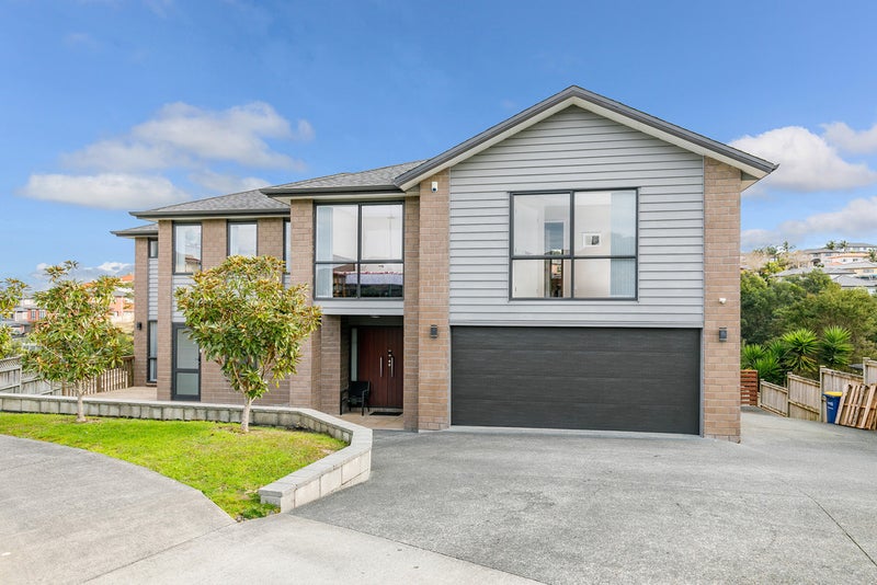 20 Lakeridge Close, Northcross, Auckland - Carousel 1