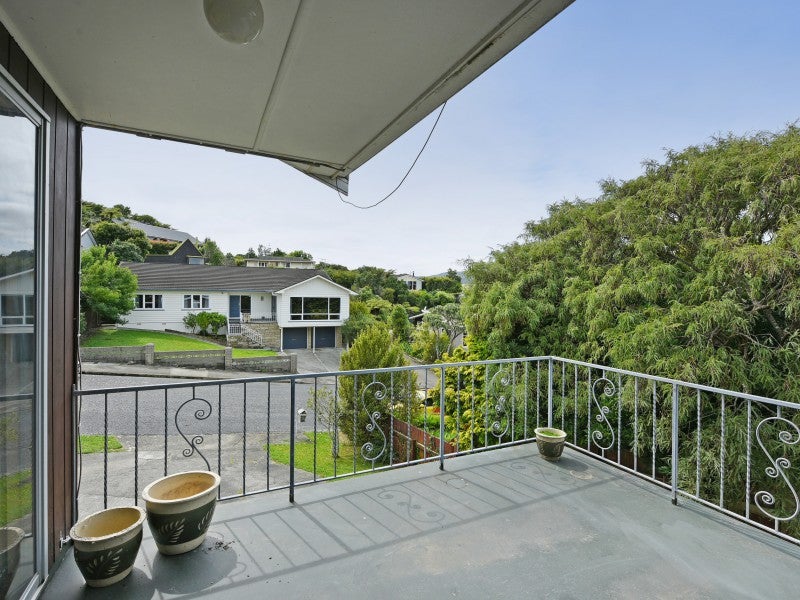21 Sunshine Crescent, Kelson, Lower Hutt - Carousel 20
