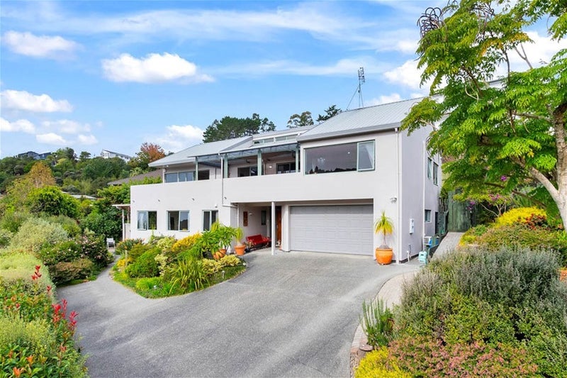 10 Helen Ryburn Place, Torbay, Auckland - Carousel 2