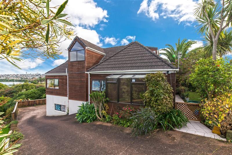 31A Awarua Crescent, Orakei, Auckland - Carousel 2