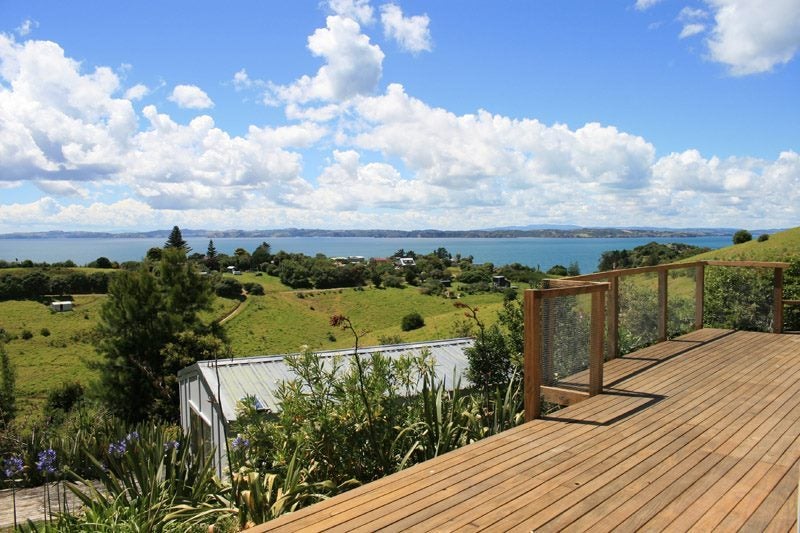 51 Ocean View Crescent, Rakino Island, Auckland - Carousel 2