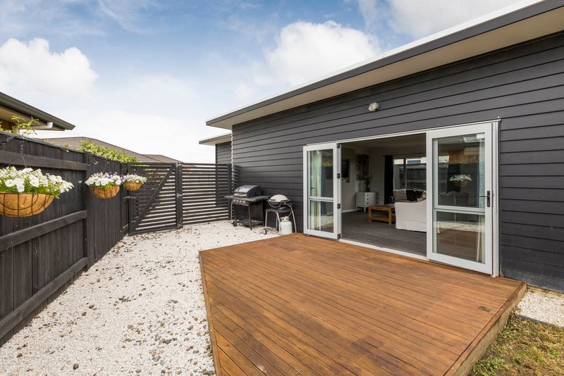 104 Rosalie Terrace, Kelvin Grove, Palmerston North - Carousel 1