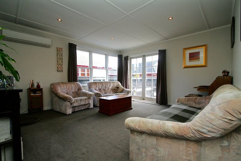1/11 Cottle Street, Avalon, Lower Hutt - Carousel 2