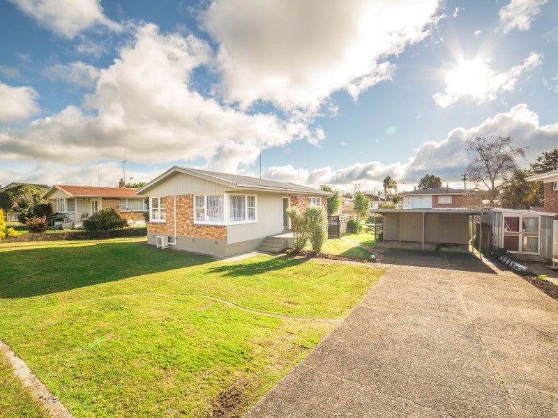4 Menzies Street, Beerescourt, Hamilton - Carousel 1