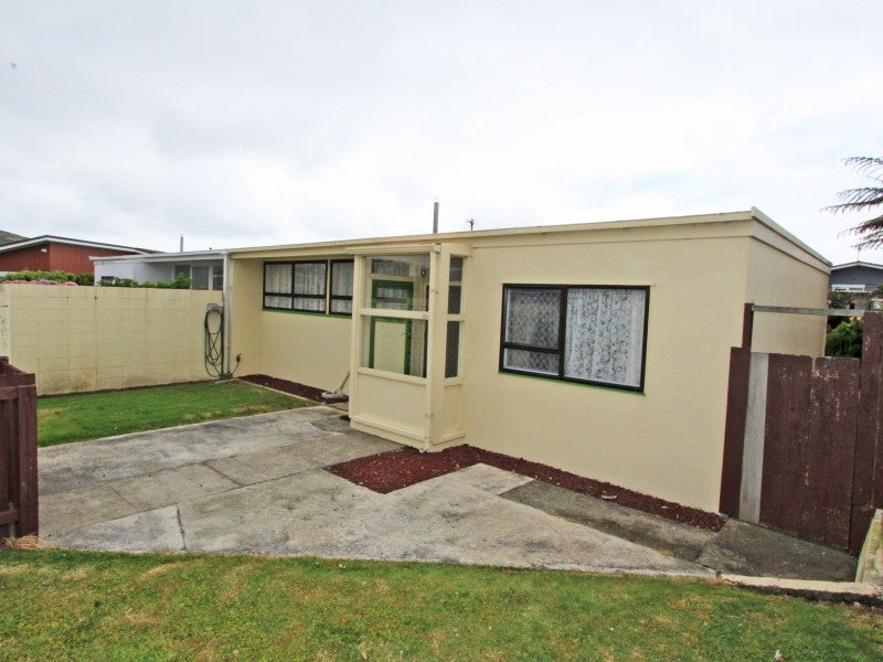 6A Tireti Road, Titahi Bay, Porirua - Carousel 1