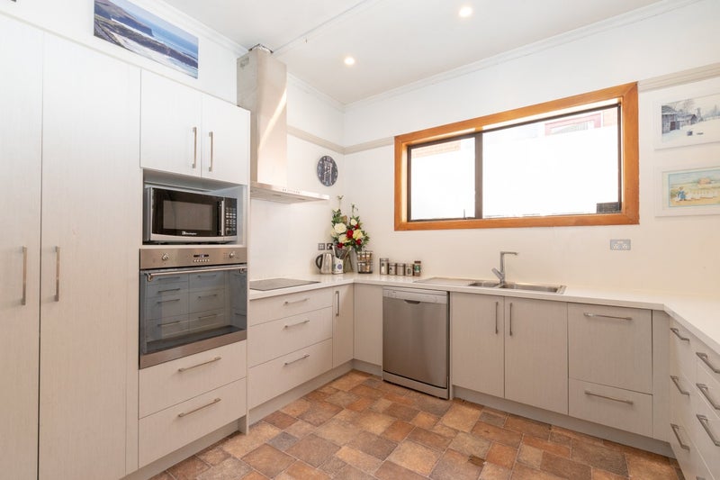 15 Caversham Place, Caversham, Dunedin - Carousel 15