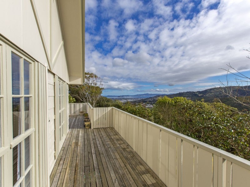 42 Mossburn Grove, Kelson, Lower Hutt - Carousel 15