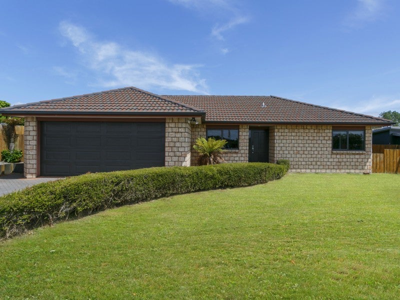 23 Brompton Close, Richmond Heights, Taupo - Carousel 1