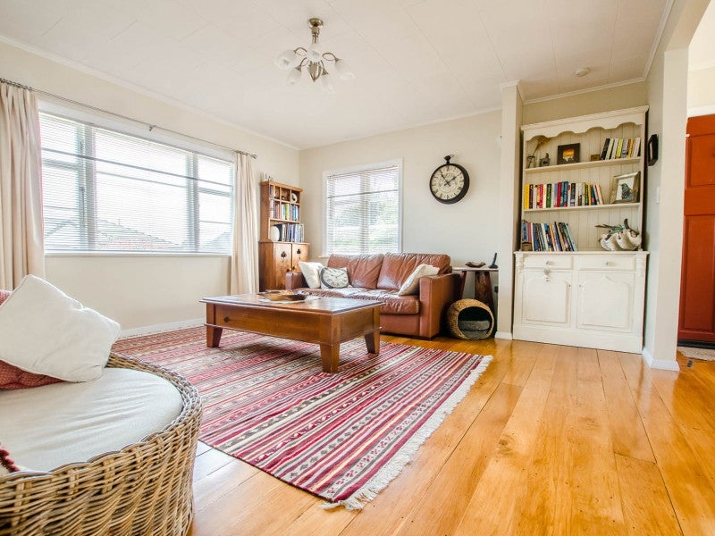 37 Margaret Road, Raumati Beach, Paraparaumu - Carousel 2