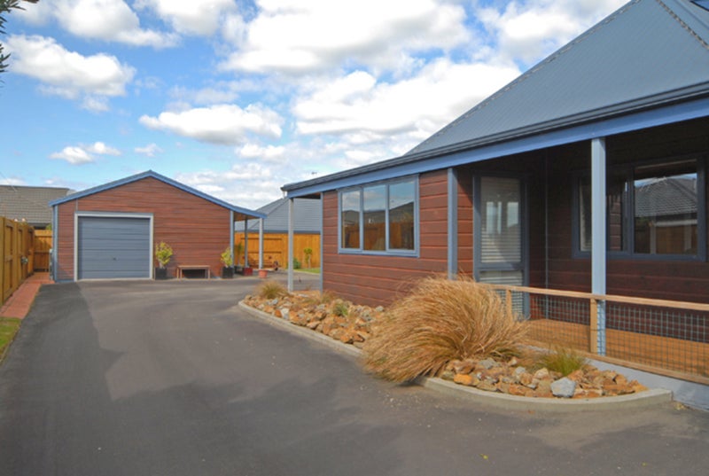 34 Fernlea Avenue, Kelvin Grove, Palmerston North - Carousel 23
