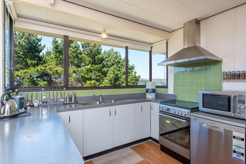 20 Cathie Place, Karori, Wellington - Carousel 21