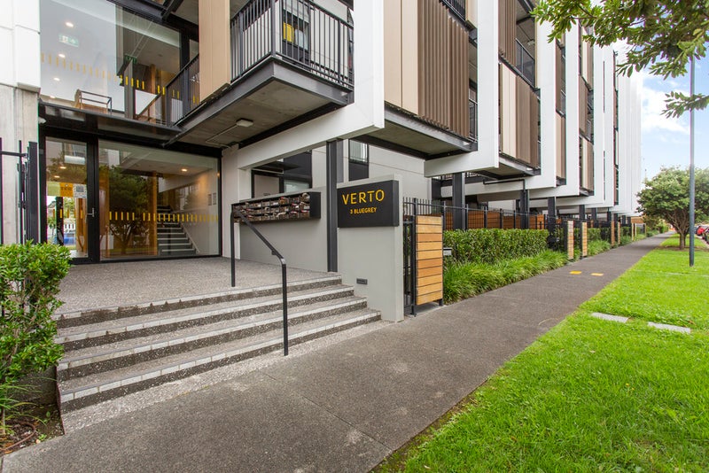 402/3 Bluegrey Avenue, Stonefields, Auckland - Carousel 2