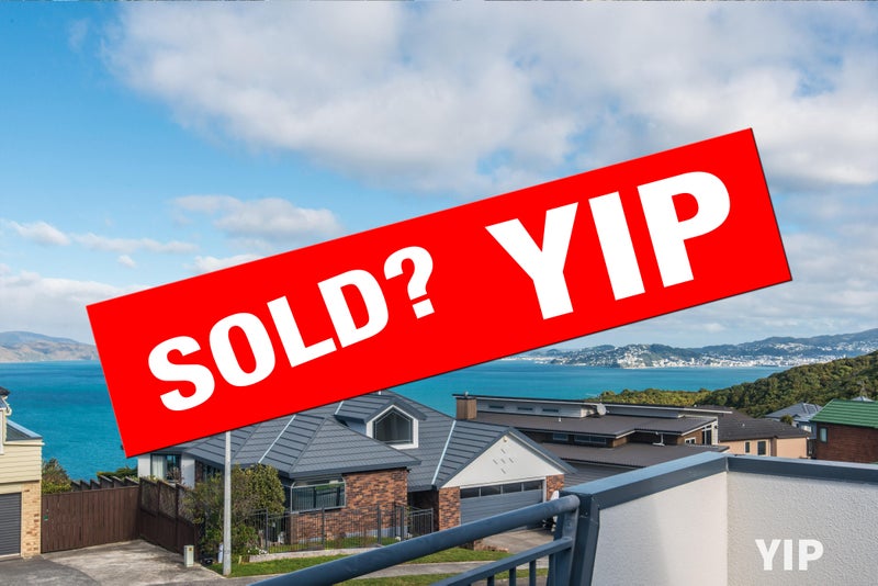 59 Dress Circle, Newlands, Wellington - Carousel 1