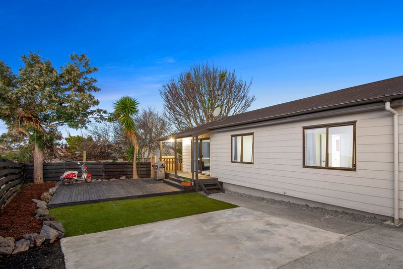 2/72 Hyperion Drive, Randwick Park, Auckland - Carousel 1