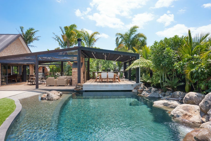 121 Polo Prince Drive, Manurewa - Carousel 1