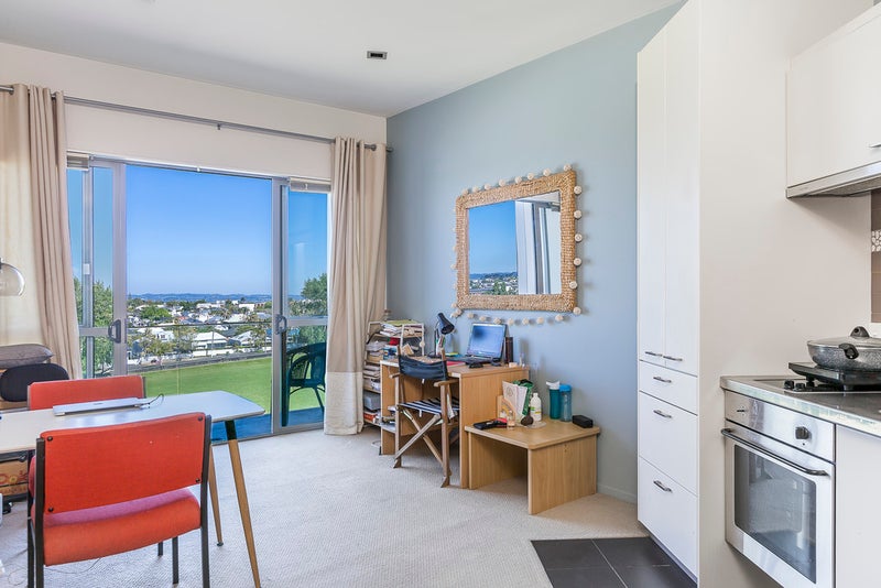 3E/17 Blake Street, Ponsonby, Auckland - Carousel 1