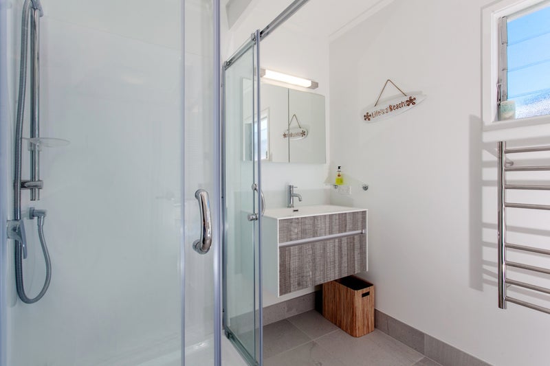 4 Moana Avenue, Surfdale, Waiheke Island - Carousel 20