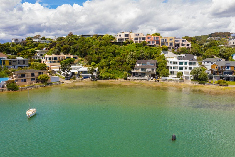 63 Paremata Road, Paremata, Porirua - Carousel 2
