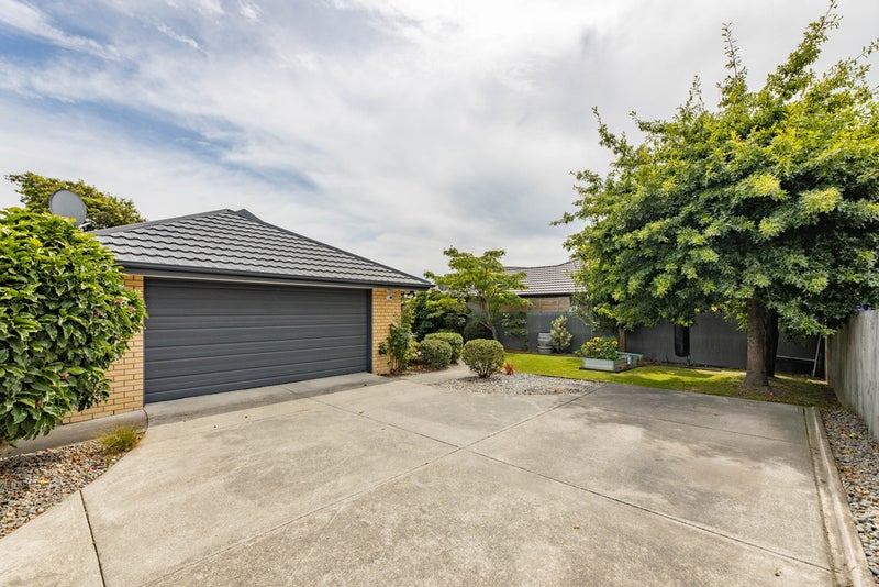 18 Ballymena Drive, Belfast, Christchurch - Carousel 16