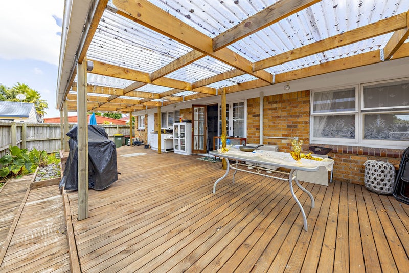 12 Cameron Street, Papakura, Papakura - Carousel 12
