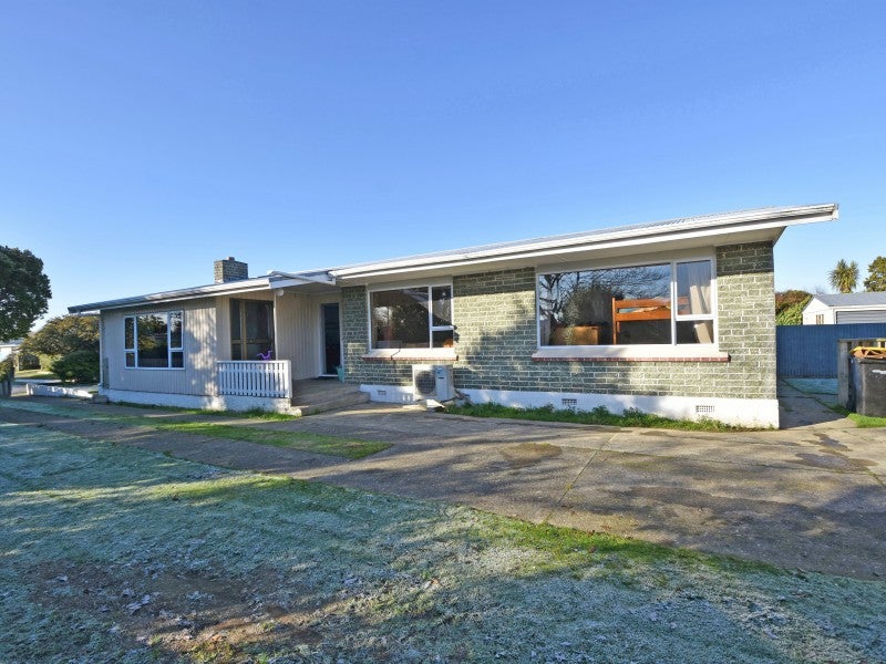 130 Derwent Crescent, Glengarry, Invercargill - Carousel 1