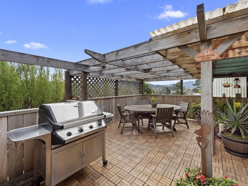 51 Fraser Street, Wainuiomata, Lower Hutt - Carousel 1