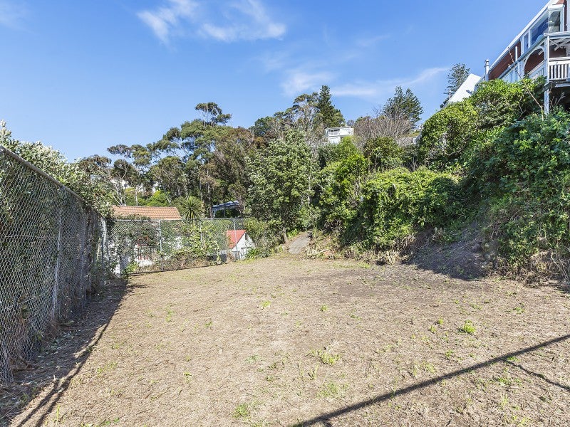 38A Ferry Street, Seatoun, Wellington - Carousel 1