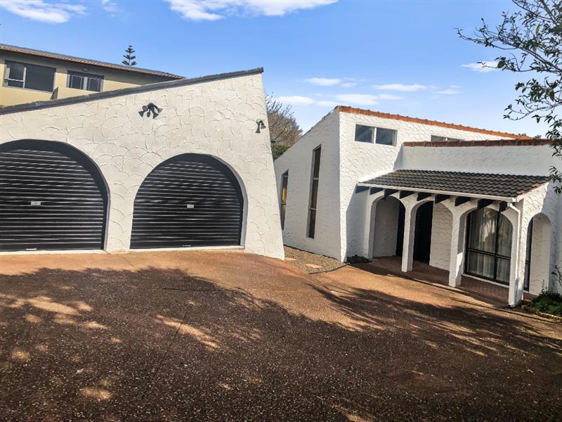 31 Danbury Drive, Torbay, Auckland - Carousel 1