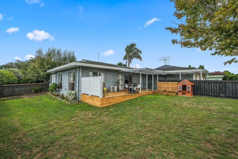 2/3 BEAUMARIS WAY, Conifer Grove, Takanini - Carousel 1