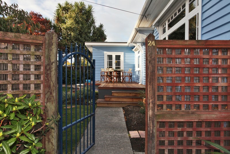 1/24 Darley Street, Somerfield, Christchurch - Carousel 2
