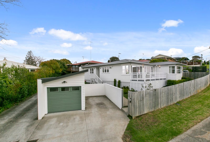 7A Lowtherhurst Road, Massey, Auckland - Carousel 16
