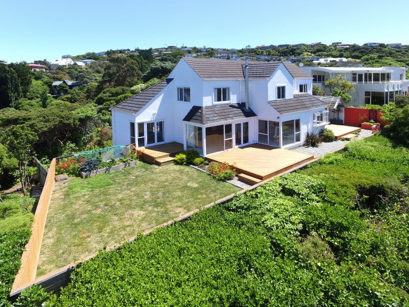 32 Penryn Drive, Camborne, Porirua - Carousel 2