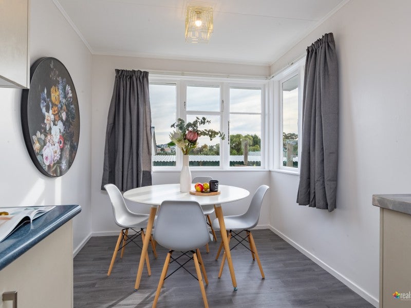 8 Natone Street, Waitangirua, Porirua - Carousel 1