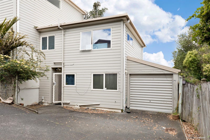 10/5 Kilham Avenue, Northcote, Auckland - Carousel 1