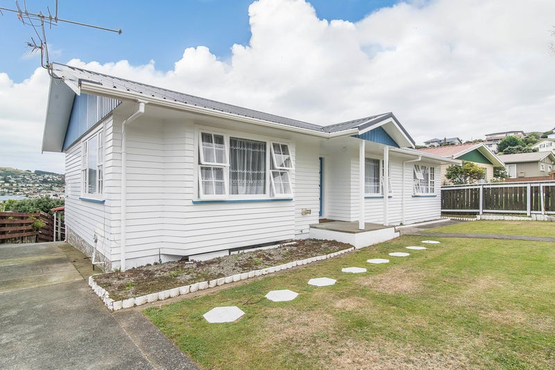 18 Inlet View, Titahi Bay, Porirua - Carousel 2