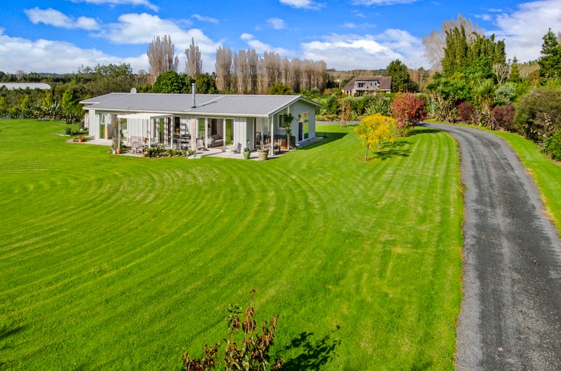 318 Point Wells Road, Warkworth - Carousel 1