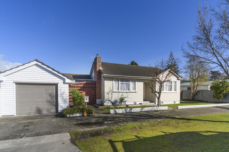 6 Ihle Street, Terrace End, Palmerston North - Carousel 1