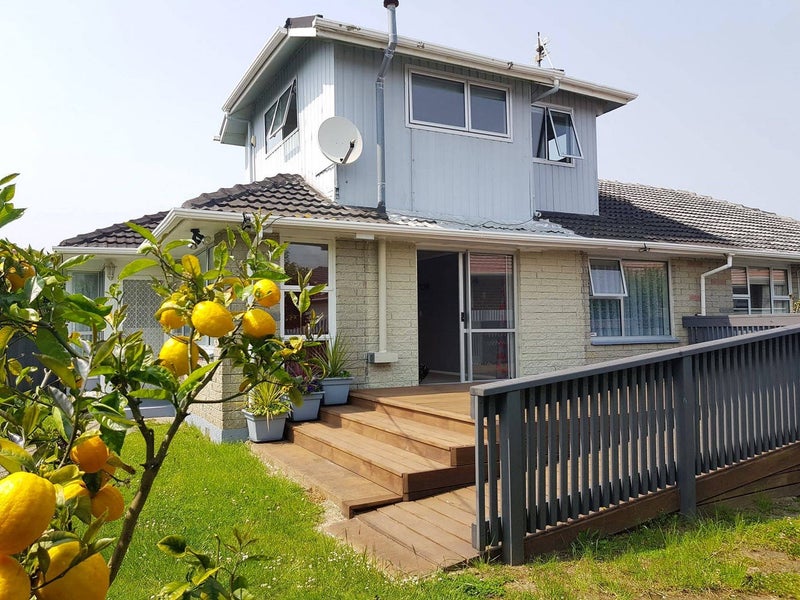 1/20 Holyoake Crescent, Avalon, Lower Hutt - Carousel 1