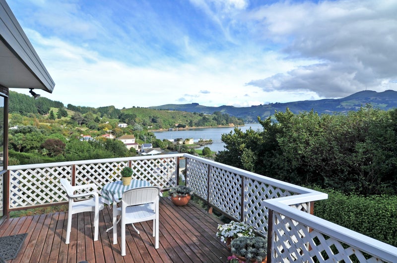 39 Waikana Street, Broad Bay, Dunedin - Carousel 1