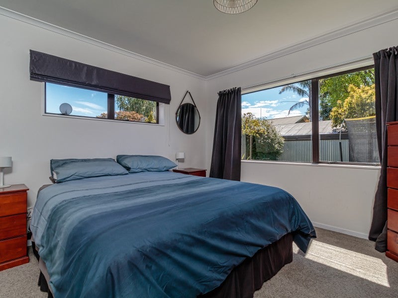 917 Southampton Street West, Saint Leonards, Hastings - Carousel 21