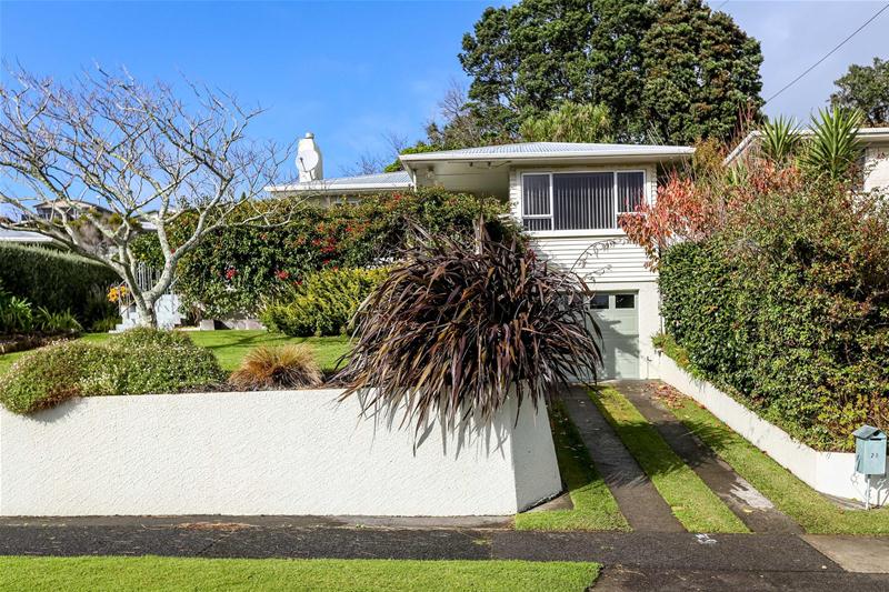 28 Rosendale Avenue, Spotswood, New Plymouth - Carousel 2