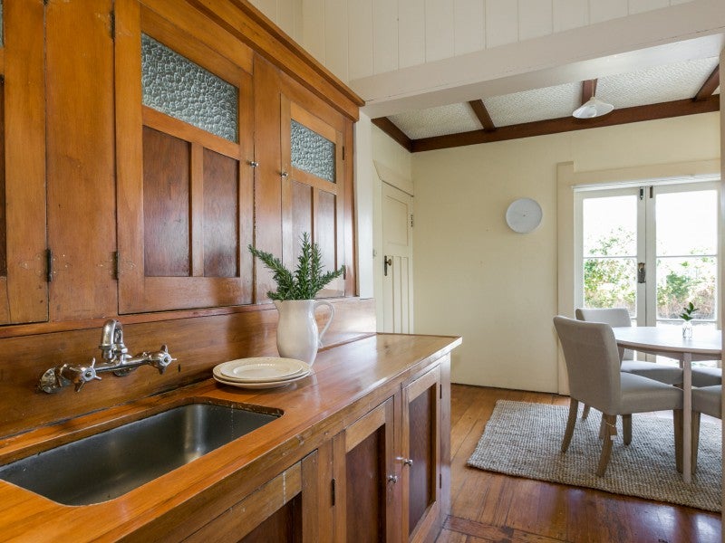 140 Vigor Brown Street, Napier South, Napier - Carousel 2