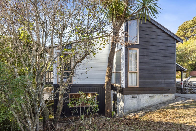 5 Miromiro Road, Normandale, Lower Hutt - Carousel 2