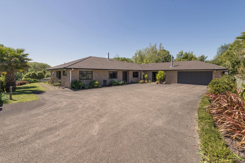 25 Edward Payton Grove, Pukehangi, Rotorua - Carousel 2