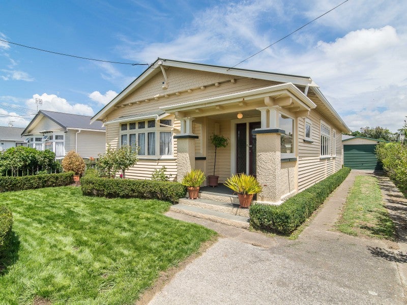 55 Ellesmere Avenue, Miramar, Wellington - Carousel 1