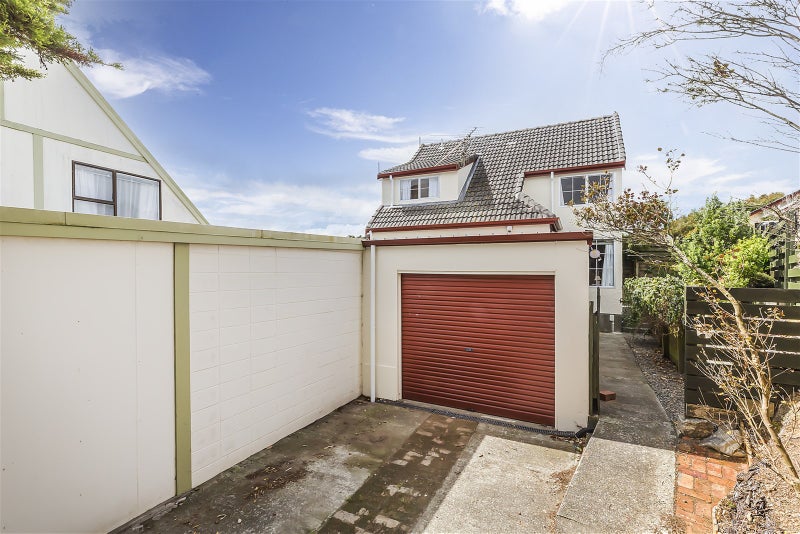 11 Abilene Crescent, Churton Park, Wellington - Carousel 2