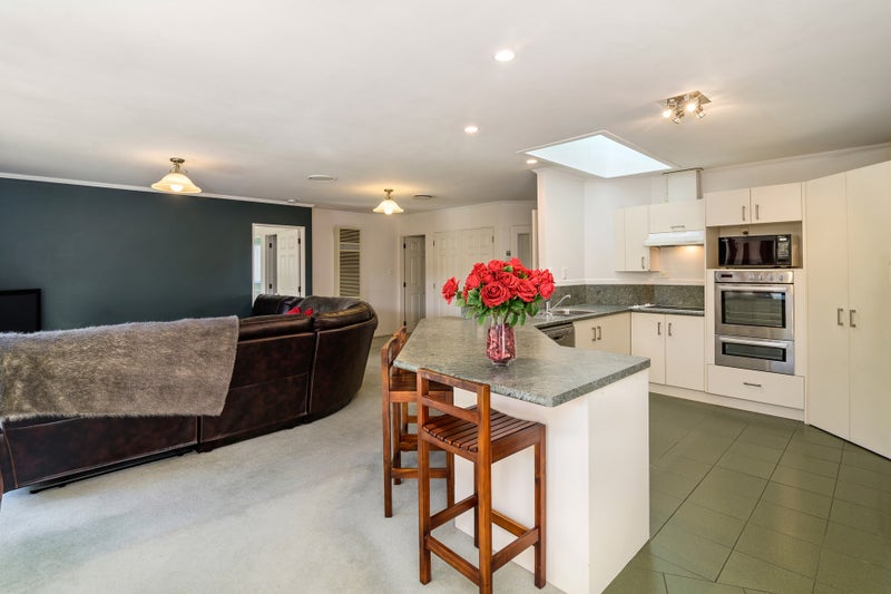 27 Kahurangi Drive, Lynmore, Rotorua - Carousel 2