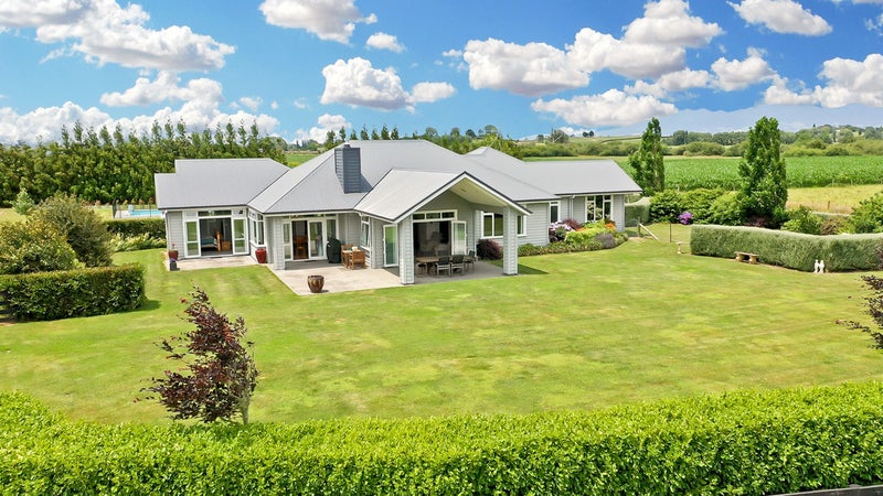 57B Higginson Road, Hamilton - Carousel 1