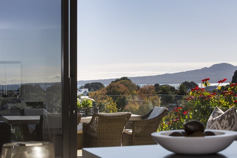 49 Patteson Avenue, Mission Bay, Auckland - Carousel 1