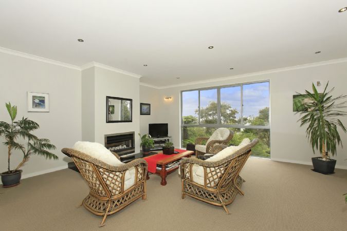 49E Hill Road, Belmont, Lower Hutt - Carousel 2